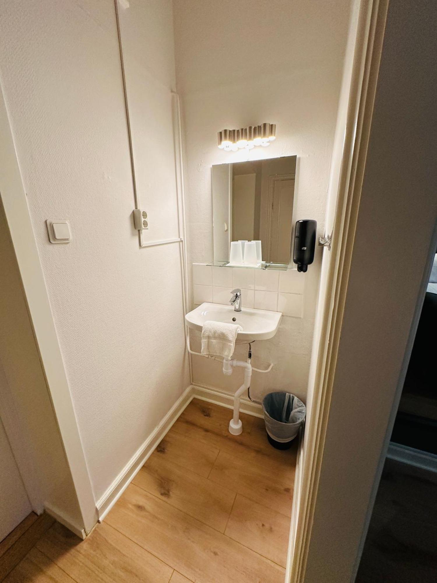 Vattengraendens Vandrarhem & Hotel Norrkoping Room photo
