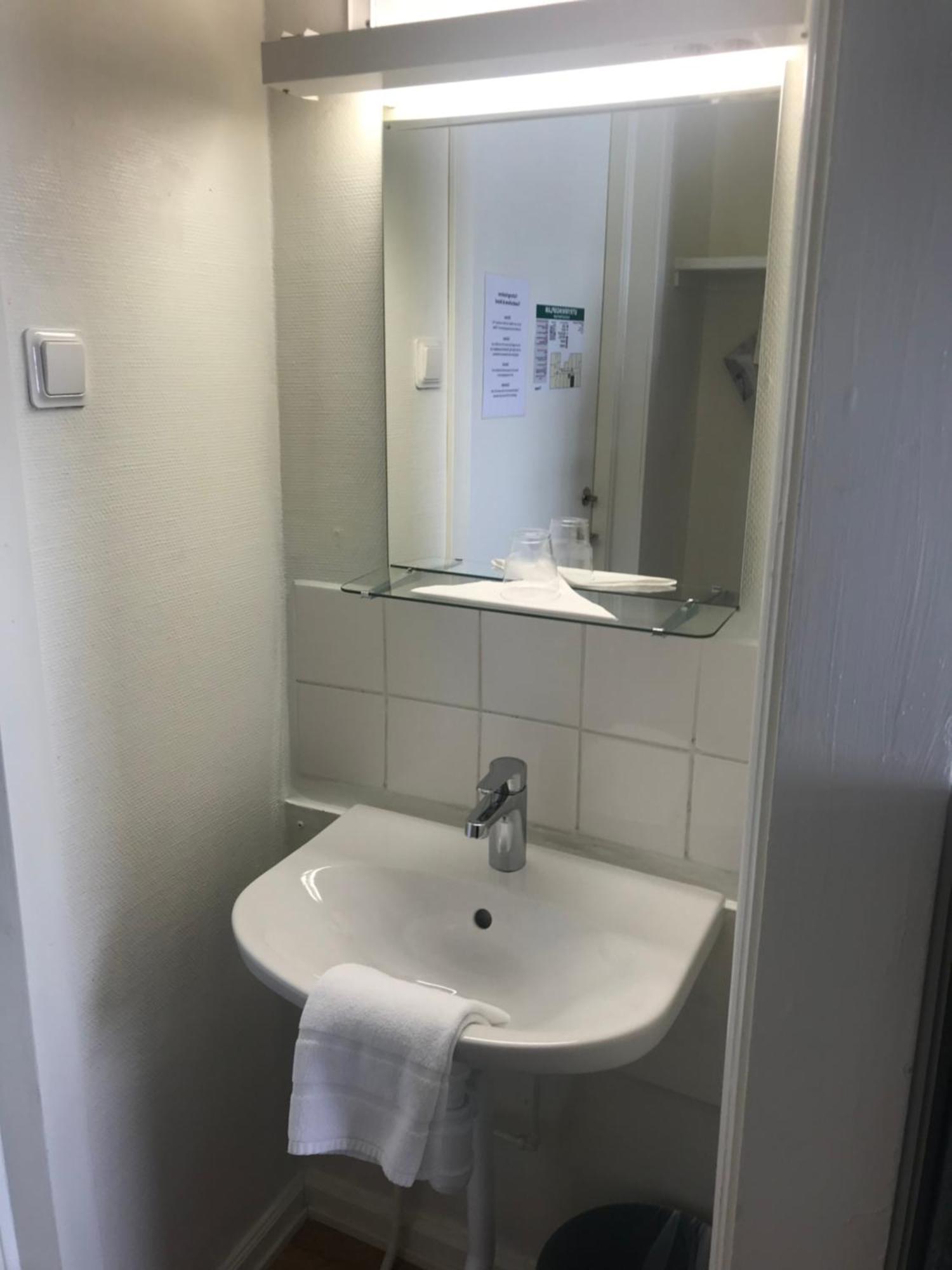 Vattengraendens Vandrarhem & Hotel Norrkoping Room photo