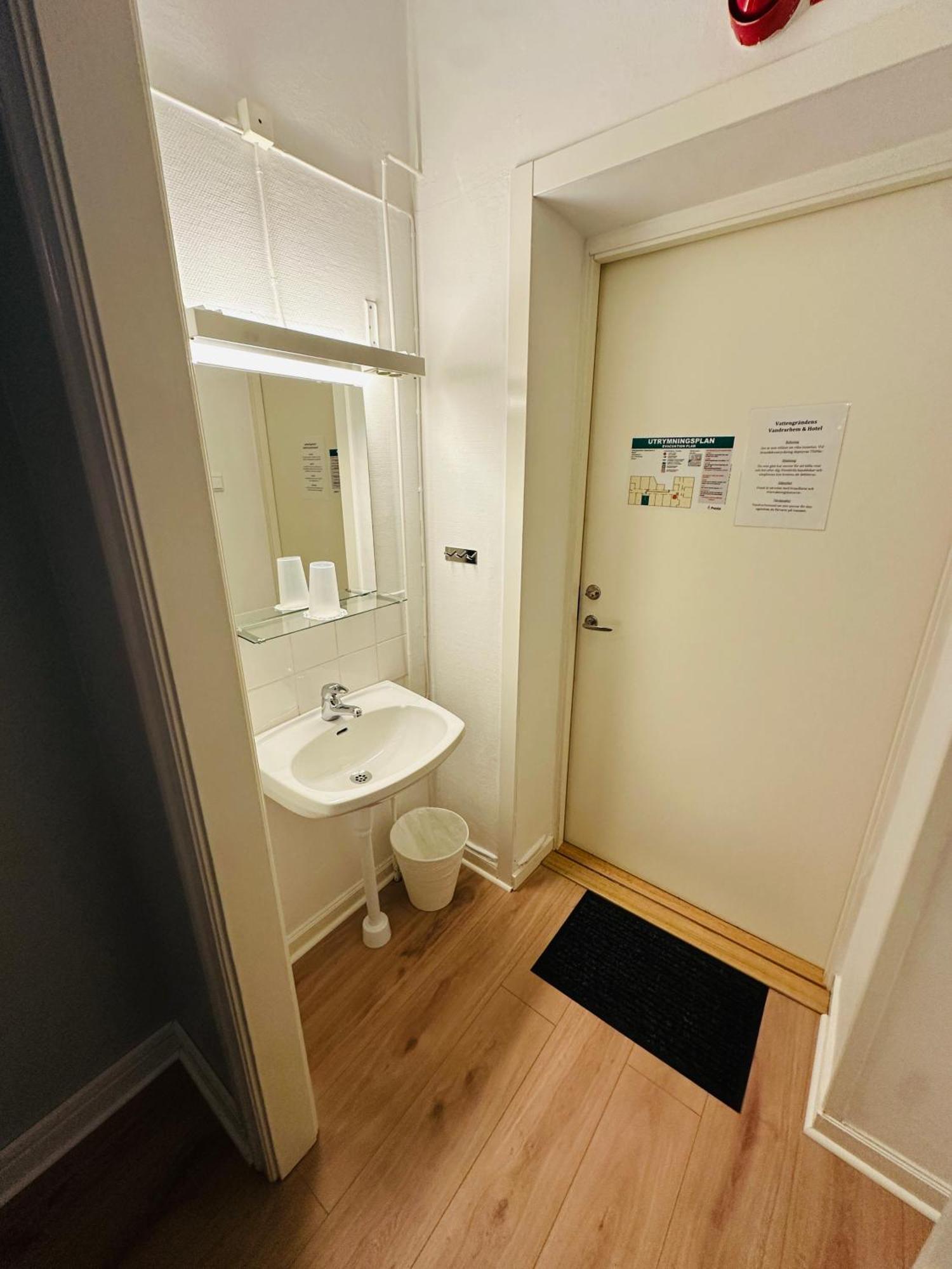 Vattengraendens Vandrarhem & Hotel Norrkoping Room photo